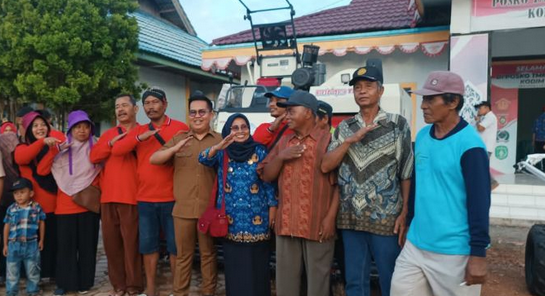 
 Foto: Pemkab Kukar salurkan bantuan secara langsung pada petani Kecamatan Muara Kaman.